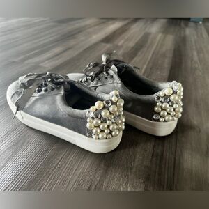 Steve Madden sneaker - size 9